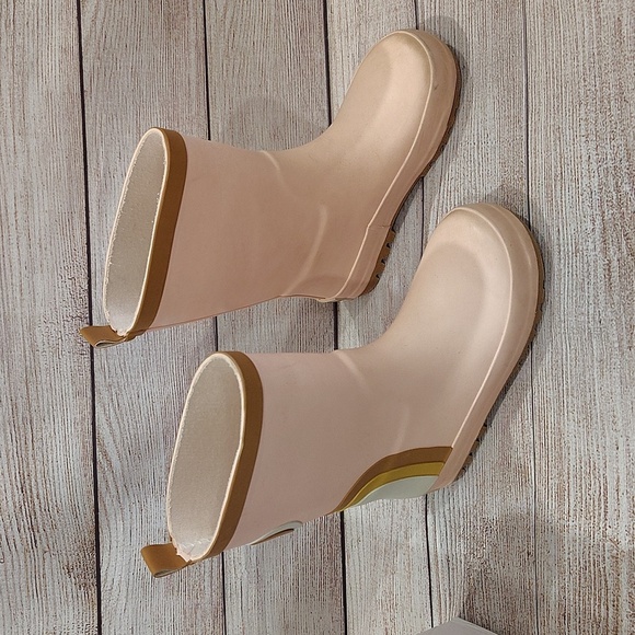 Grech & Co Rainboots - Picture 2 of 7